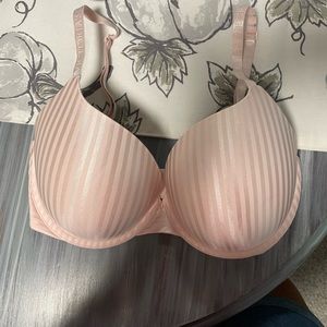 New Victoria Secret Pink bra 32DDD